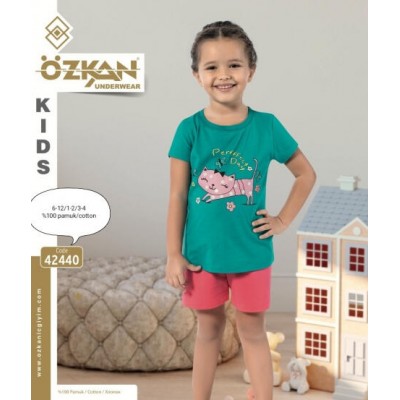 Комплект для девочки с шортами Котик в цветах - OZKAN
