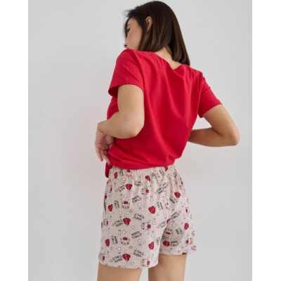 Жіночий комплект із шортиками - червоний із сердечками