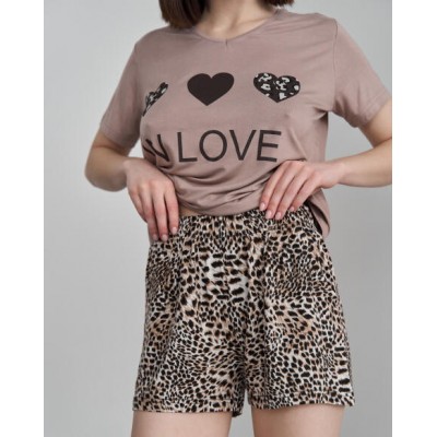 Комплект жіноча футболка з шортами - In love