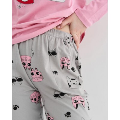 Женская пижама со штанами - котики по штанам