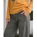 Жіноча піжама зі штанами - мінімалістичний листочок