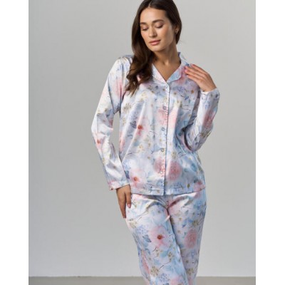 Женская пижама на пуговицах - нежный цветочный принт