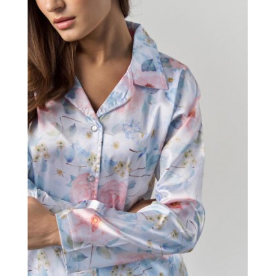 Женская пижама на пуговицах - нежный цветочный принт