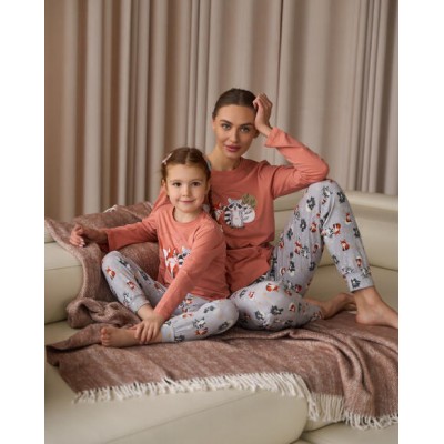 Новогодняя Женская пижама Family look мама-дочь со штанами в клетку - Лисичка и Енот